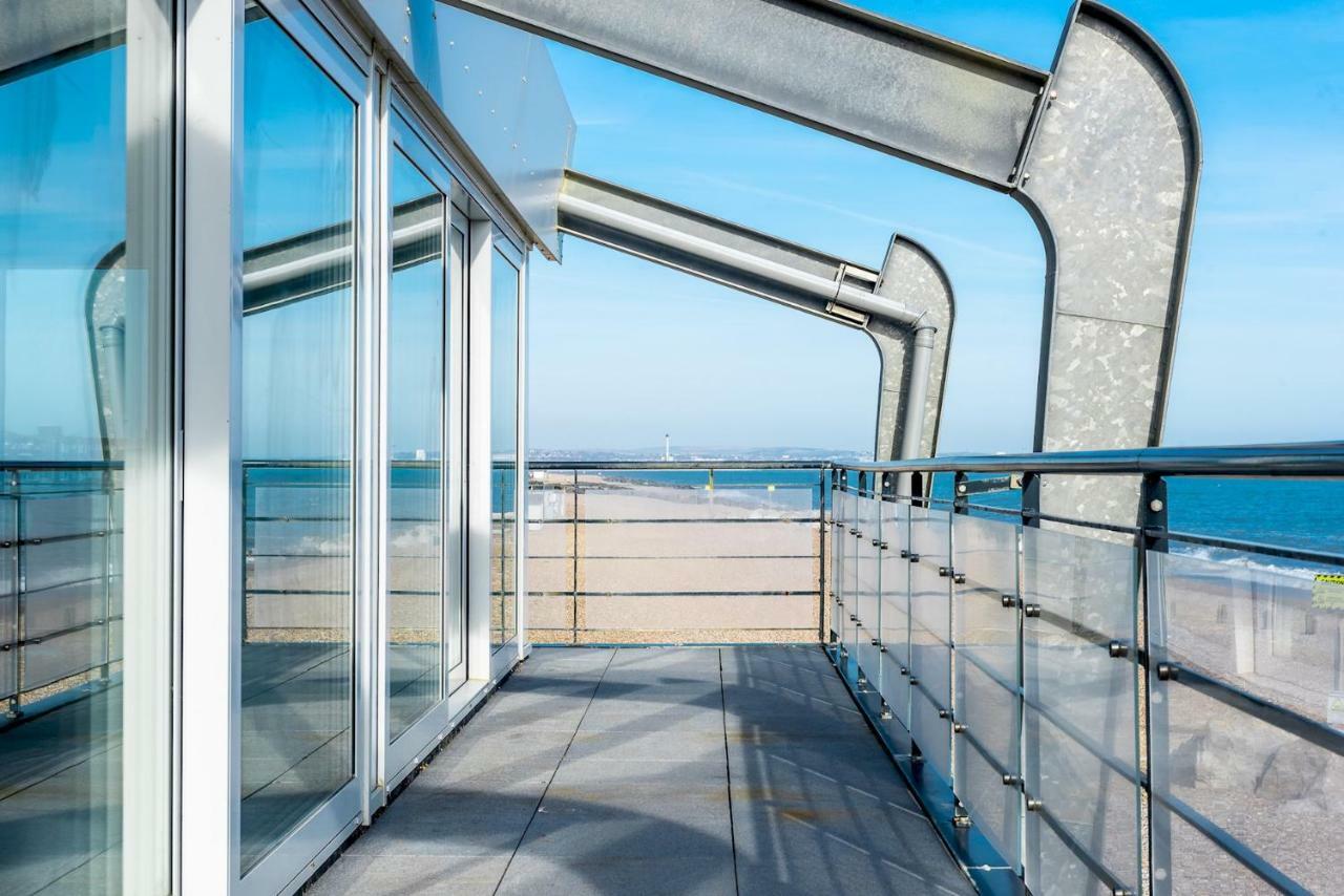 Amazing Beach Apartment ランシング エクステリア 写真