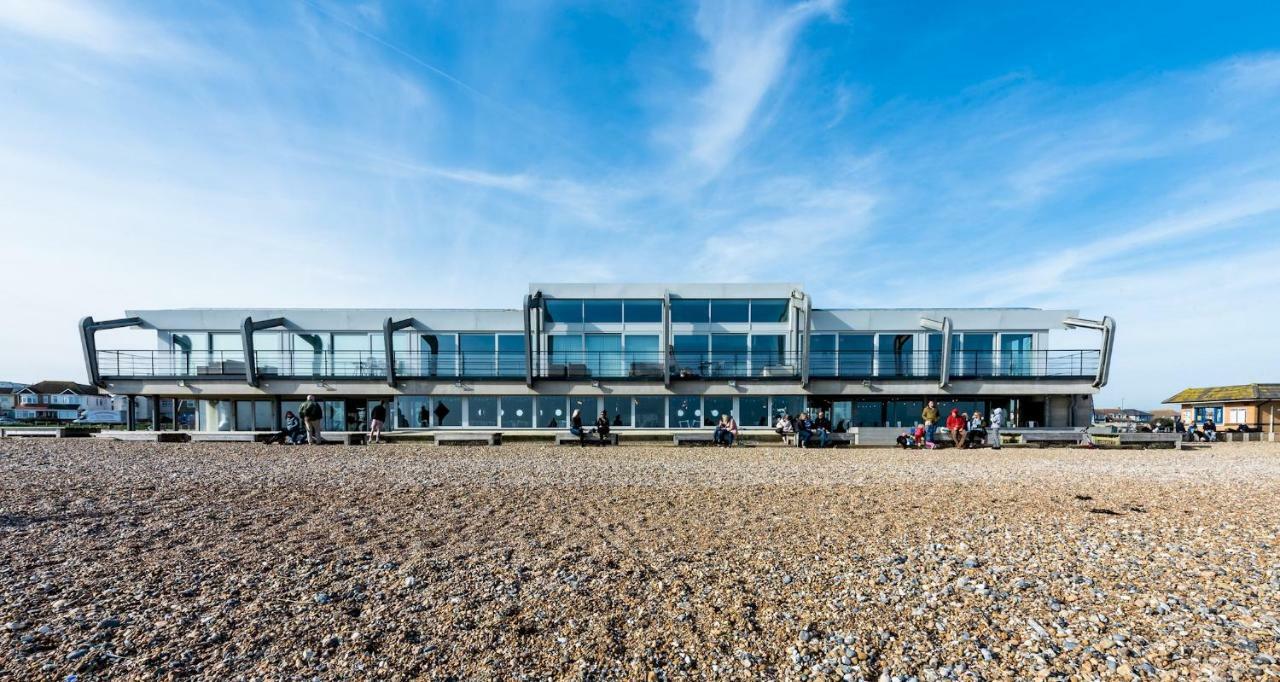 Amazing Beach Apartment ランシング エクステリア 写真